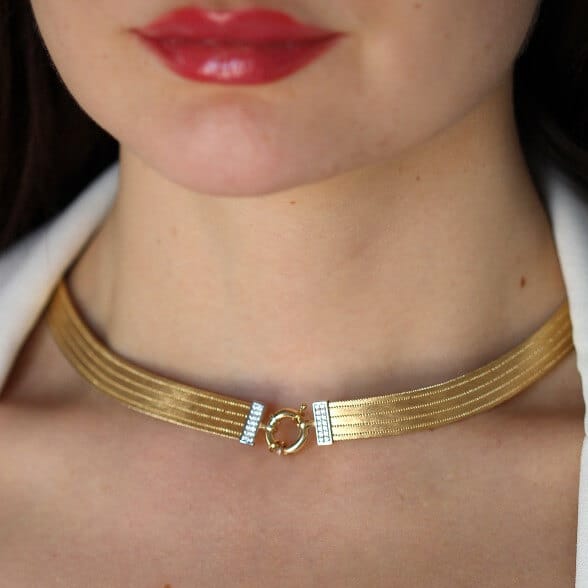 Altının Işıltısını Taşıyın: Choker Trendi
